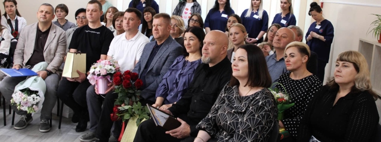ПРОСТІР ПІДТРИМКИ: У НЕТІШИНІ ОФІЦІЙНО ВІДКРИЛИ ВІДДІЛЕННЯ РАННЬОГО ВТРУЧАННЯ